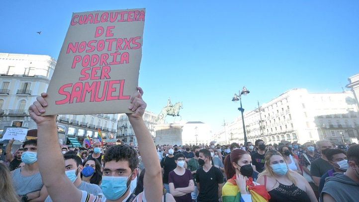 Concentración en Sol en repulsa por la paliza mortal a Samuel