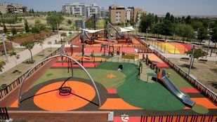 Polémica en 'Sanse' por el tobogán de un parque inclusivo donde ha resultado herida una niña