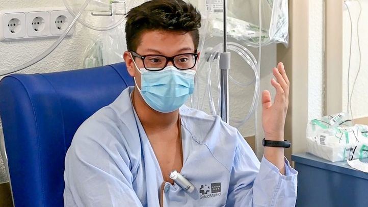 Javier, un joven de 17 años que ha estado ingresado en la UCI por Covid19 en el Hospital Gregorio Marañón