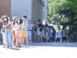 Ayuso descarta implantar nuevas restricciones