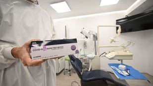 El Consejo de Ministros aprobará la próxima semana la venta en farmacias de test de antígenos sin receta