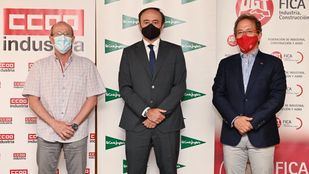 El Corte Inglés firma con CCOO y UGT un acuerdo pionero multisectorial para toda su cadena de suministro