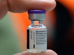 Madrid denuncia una reducción en el suministro de vacunas Pfizer y reclama más a Sanidad