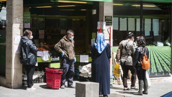 Una frutería en Villaverde.