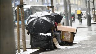 Madrid habilita 53 plazas para alojar y proporcionar atención temprana a mujeres sin hogar
