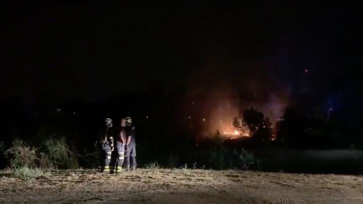 Extinguido un incendio que ha afectado a casi seis hectáreas de la Dehesa de la Villa