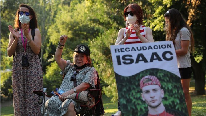 Acto de homenaje a Isaac