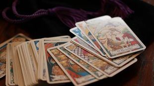 Tarot Visa ¿Cuál es la mejor vidente visa y tarotista por visa?