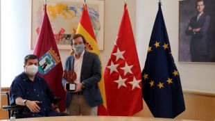 El Ayuntamiento de Madrid, premiado por fomentar la accesibilidad con los planes Adapta y Rehabilita