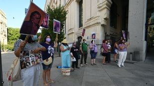 La Plataforma en defensa del mural de Ciudad Lineal presiona para restaurarlo