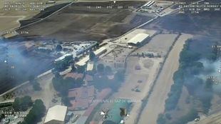 Un incendio en Fuente El Saz provoca 18 intoxicados, quemaduras leves y corte de carreteras