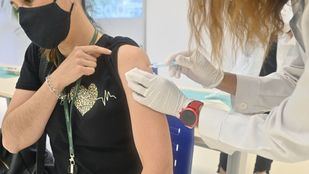 Un 20% de los madrileños rechaza o pospone la segunda dosis de la vacuna