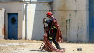 La Comunidad envía tres dotaciones de bomberos a un incendio en Ávila