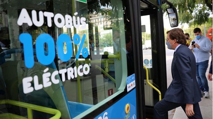 Presentación de la línea perimetral cero emisiones que circunvala el distrito Centro.