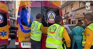 Un joven motorista choca con un coche en Humanes