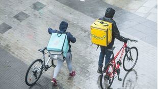Entra en vigor este jueves la 'ley rider': obliga a contratar como asalariados a los repartidores