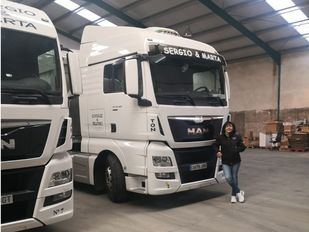 Una mujer con carnet para conducir camiones por cada seis hombres