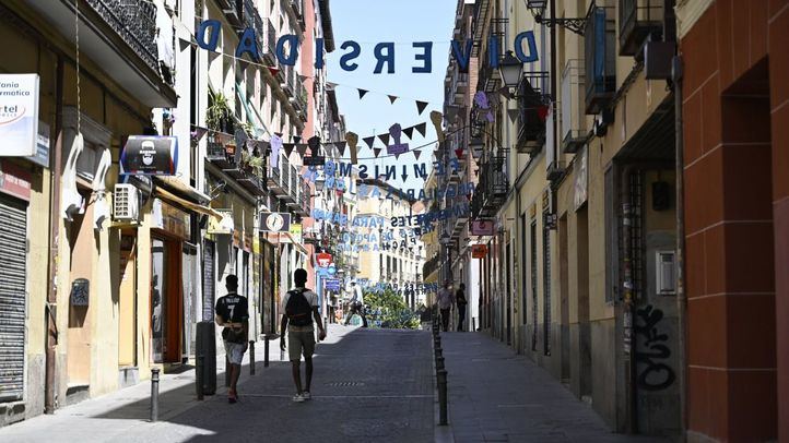 Carteles en Lavapiés