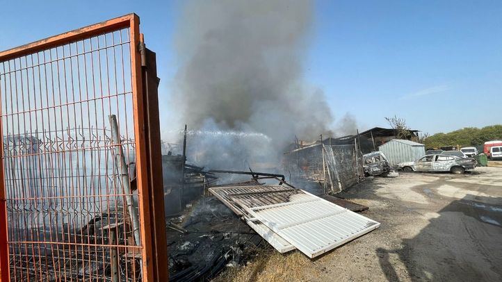 Incendio en una parcela en la M-40