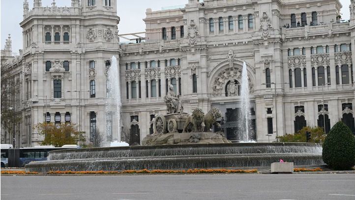 Cibeles se iluminará esta noche con los colores de la bandera de Afganistán