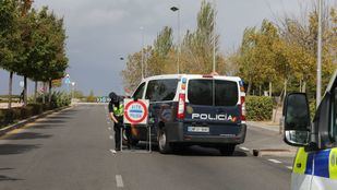 La Policía busca a un joven que golpeó a un anciano con muletas tras casi atropellarle en Alcorcón