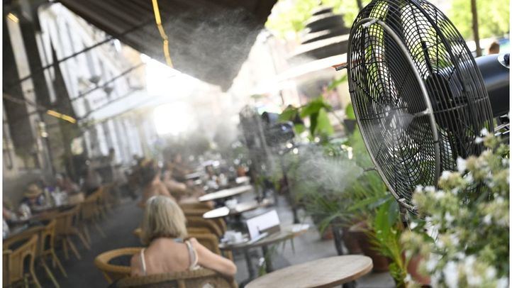 Una terraza del centro de Madrid durante la ola de calor del pasado fin de semana