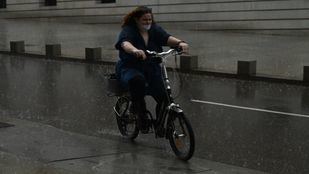 Madrid refuerza las medidas de tráfico y limpieza ante la previsión de fuertes lluvias