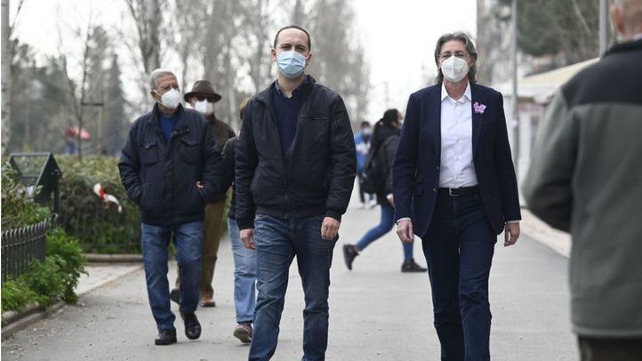 Los ediles de Recupera Madrid José Manuel Calvo y Marta Higueras.