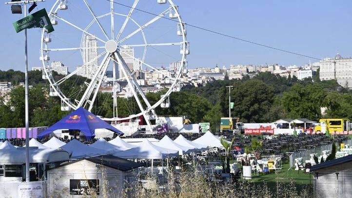 El Festival de Cine de la Bombilla dirige una queja a la Junta de Arganzuela por el 'ruido infernal' del Mad Beach