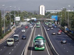 Obras de rehabilitación del firme afectarán a la circulación de la A-6 esta semana