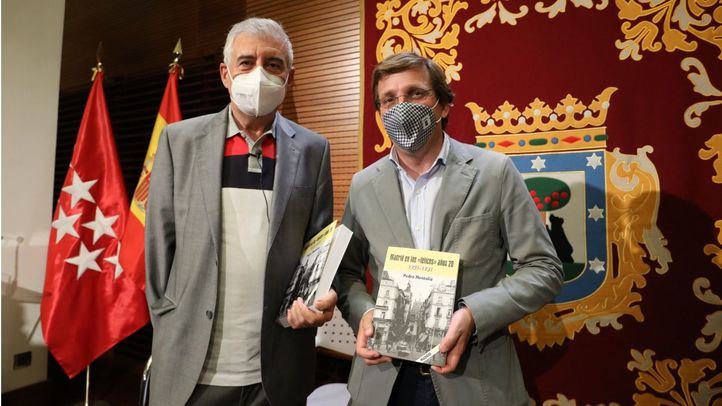 El alcalde de Madrid, José Luis Martínez-Almeida, en la presentación de la nueva obra de Pedro Montoliú.