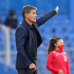 El Getafe destituye como entrenador a Míchel por los malos resultados del equipo