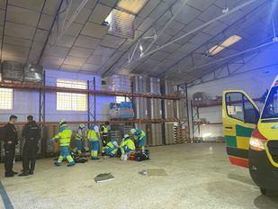 Muere un trabajador tras caer desde el tejado de una nave industrial en Fuenlabrada