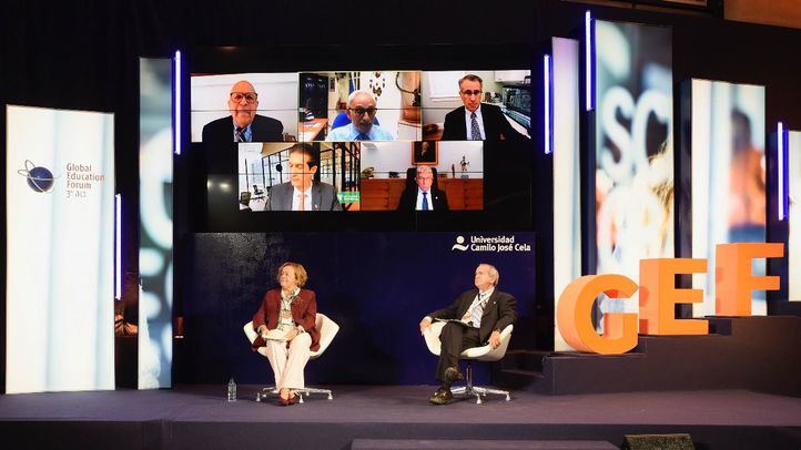 Rosa Menendez y Emilio Lora-Tamayo, en el Global Education Forum