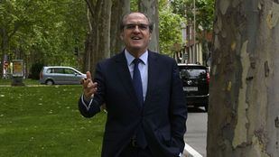 Ángel Gabilondo será Defensor del Pueblo y la popular Teresa Jiménez-Becerril, su adjunta