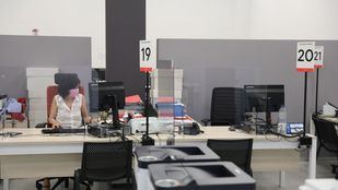 Los centros de trabajo podrán eliminar la mascarilla cuando se mantenga la distancia