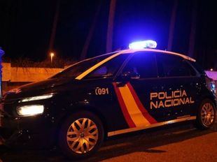 Varios policías salvan la vida a un hombre que quería tirarse a la M-40