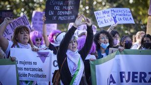 Feministas recorren Madrid contra la violencia machista y la Ley Trans