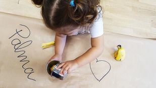 Hasta 6.000 plátanos de Canarias semanales en Koala Escuelas Infantiles en solidaridad con La Palma