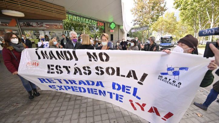 MATS y Marea de residencias se concentran ante la Asamblea