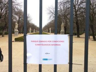 Los grandes parques de Madrid permanecerán cerrados hasta las 15:00 horas por viento