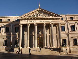 Las altas autoridades celebran el Día de la Constitución en los exteriores del Congreso