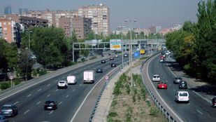 Un herido leve y otro con pronóstico reservado tras dos accidentes en la M-30
