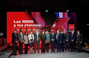 Javier Urra: “Los más jóvenes viven la conciencia del mundo a través de sus redes sociales”