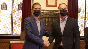 Ciudadanos formaliza su entrada en el Gobierno socialista de Alcalá de Henares