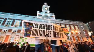 Colectivos LGTBI gritan en Sol "Ni un paso atrás"