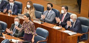 Monasterio acusa a Ayuso de tener "miedo" de quitar privilegios al colectivo LGTBI