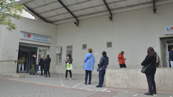 Sindicatos de la Sanidad alertan sobre una Atención Primaria desbordada por la sexta ola