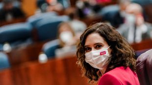 Ayuso, contraria al uso obligatorio de mascarilla en exteriores: "Eso y nada es lo mismo"