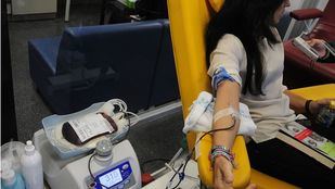 Ómicron pone en peligro las reservas de sangre por la alta incidencia